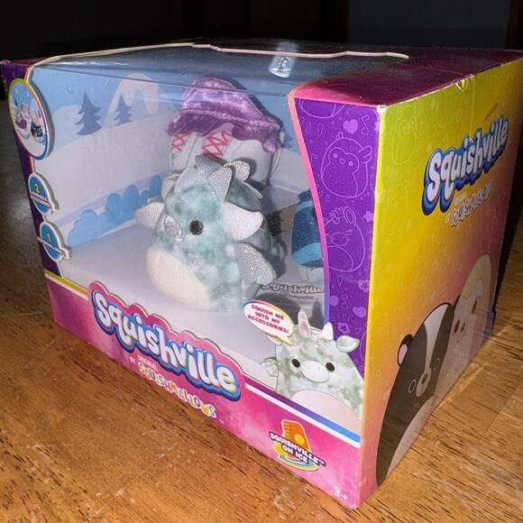 Squishmallows Squishville On Ice 2" Playset Hockey Ice Skating NEW - Picture 3 of 6